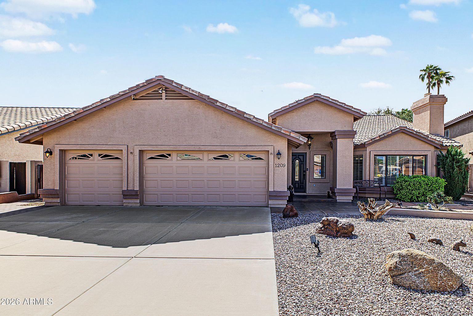 1209 W Royal Palms Ct, photo 3, outside