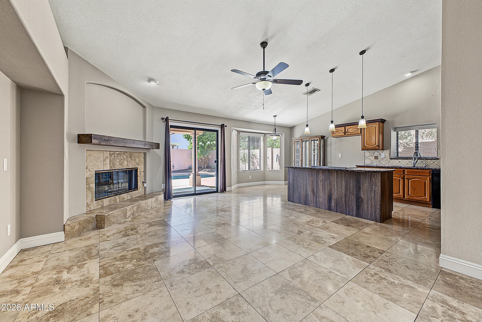 1209 W Royal Palms Ct, photo 8, living